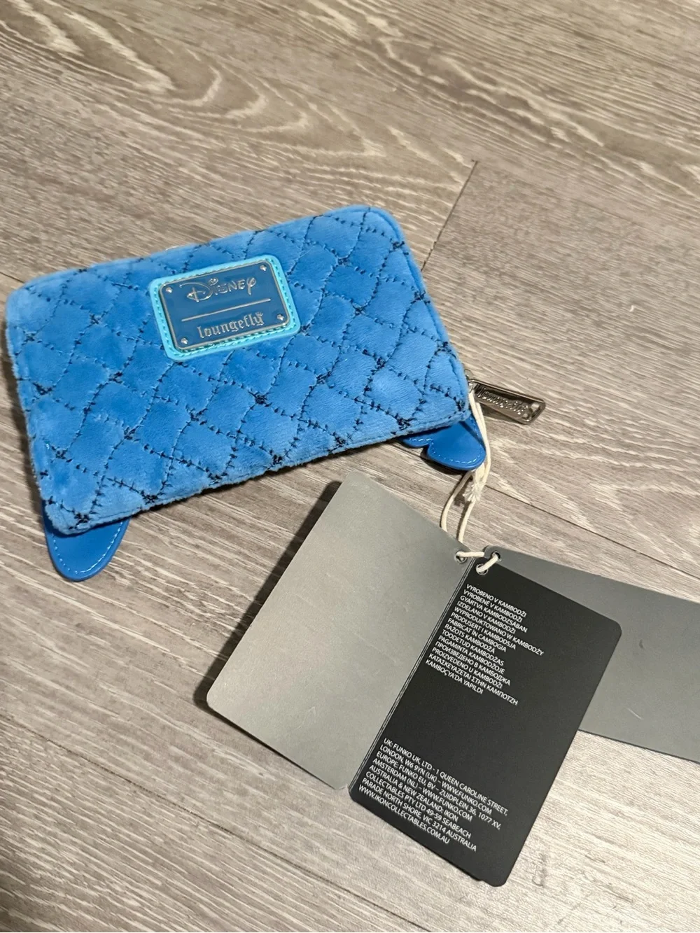 Loungefly Disney Stitch and Scrump Summer Convention 2023 LE flap wallet - Picture 2 of 3
